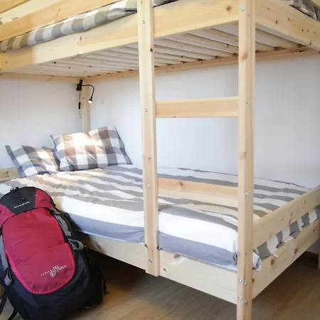 Auberge de jeunesse Moka Surfhouse *