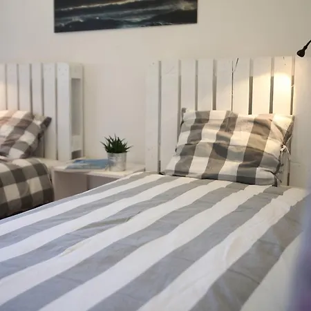 Auberge de jeunesse Moka Surfhouse *